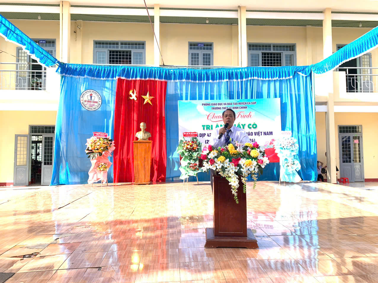 Chương trình “Tri ân thầy cô” kỷ niệm 42 năm ngày Nhà giáo Việt Nam (20/11/1982 – 20/11/2024)